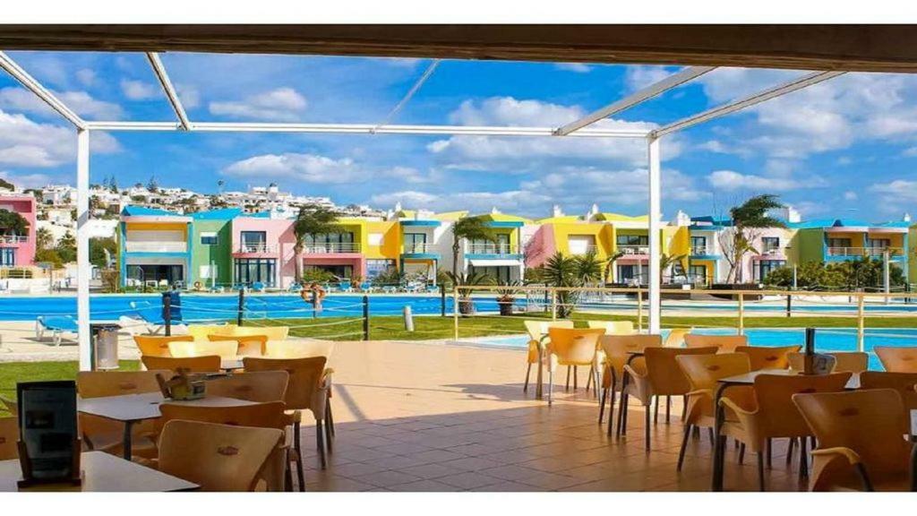 Marina De Albufeira Orada Resort - 2-Bed Apartment With Huge Pool Esterno foto