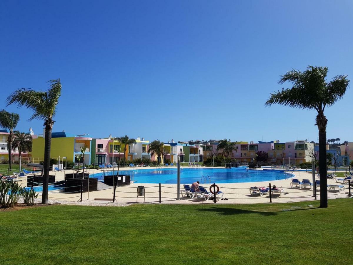 Marina De Albufeira Orada Resort - 2-Bed Apartment With Huge Pool Esterno foto